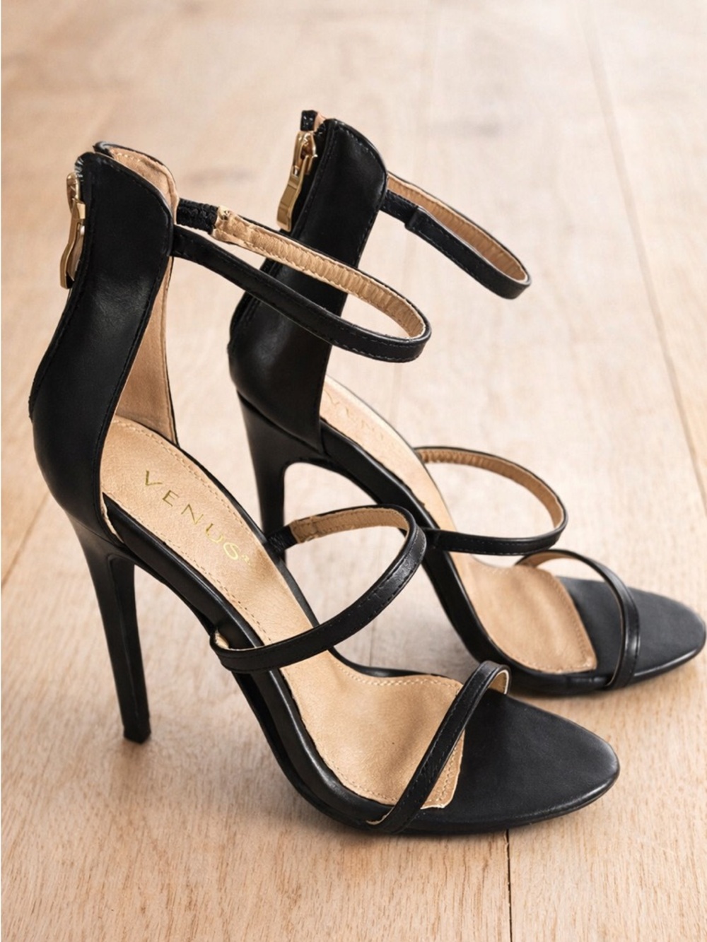 VENUS Strappy Black Heels Size 7.5 Ankle Strap Stiletto Dress Sandals Sexy
